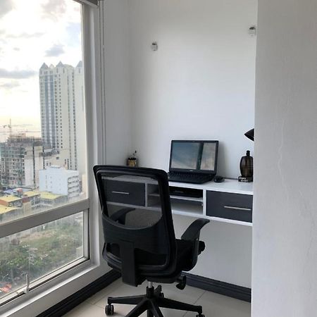 1 Bedroom With Balcony, Fully Furnished Overlooking Manila Bay At Birch Tower, Malate, מנילה מראה חיצוני תמונה