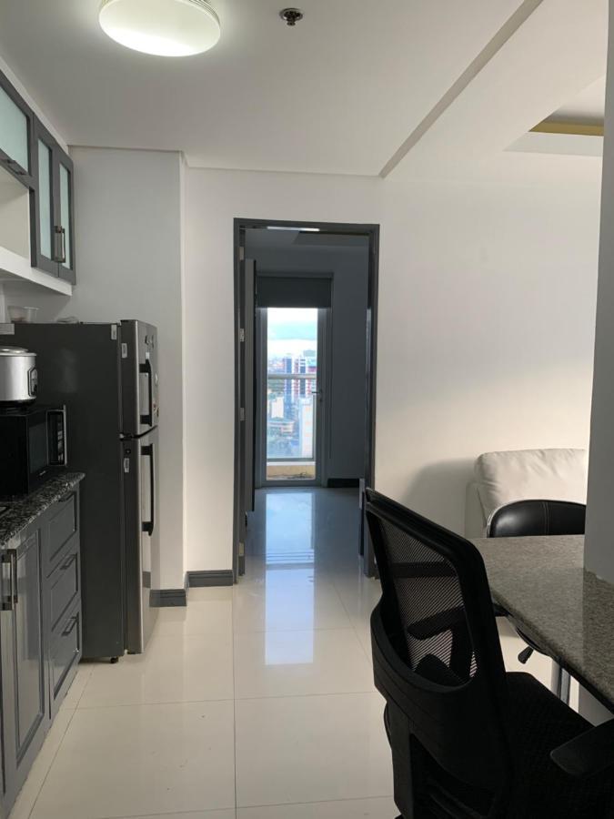 1 Bedroom With Balcony, Fully Furnished Overlooking Manila Bay At Birch Tower, Malate, מנילה מראה חיצוני תמונה